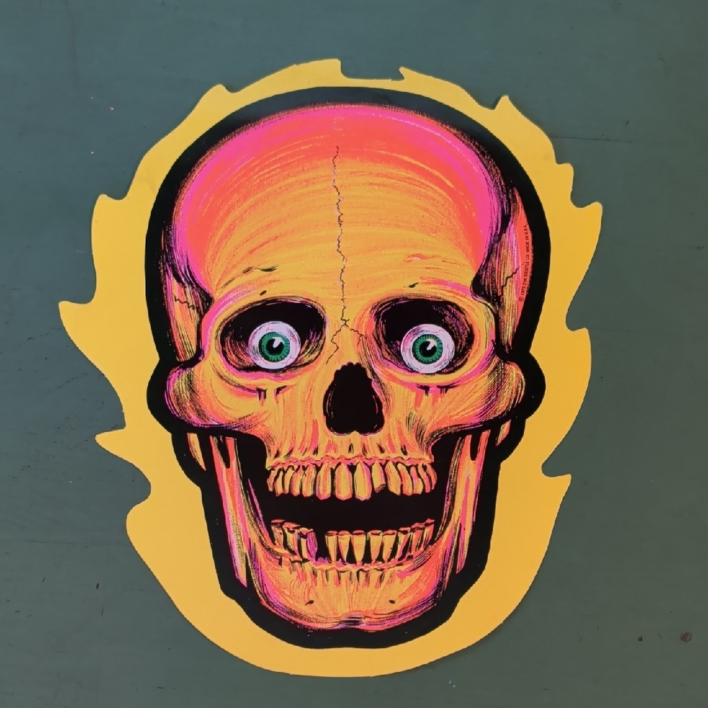 Vintage Beistle Flame Die Cut Florescent Vibrant Halloween Skull 1973